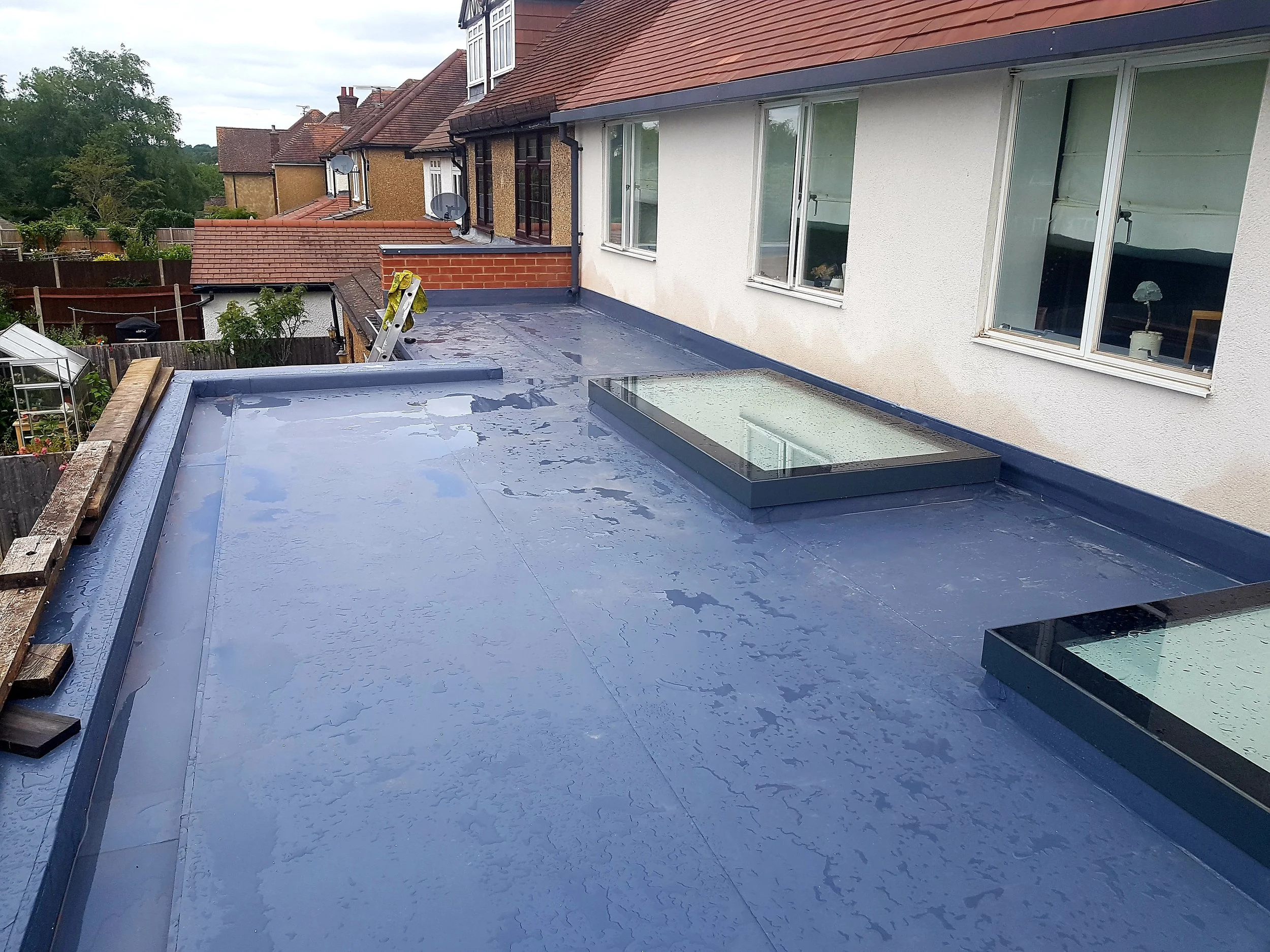 Flat roof extension